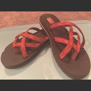 Teva W Olowahu sandals